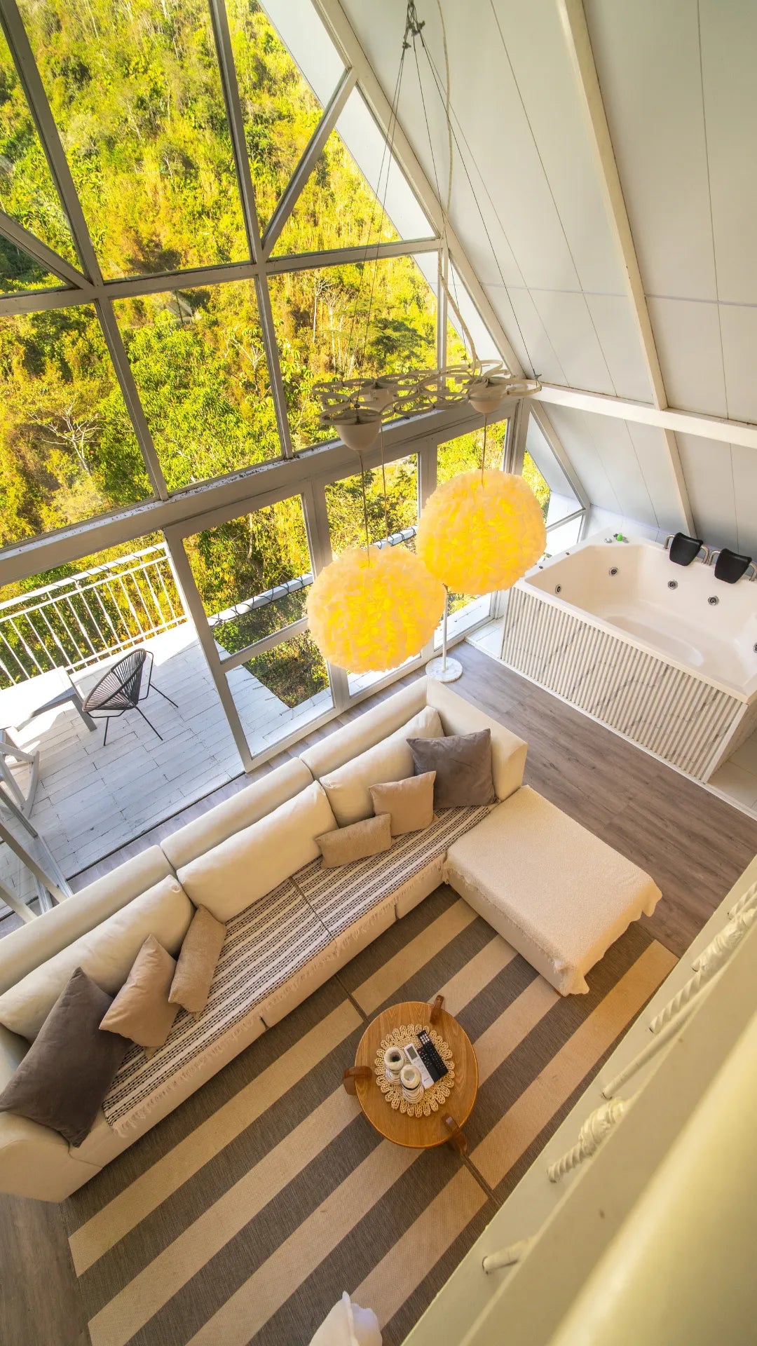 Suite Alpine White