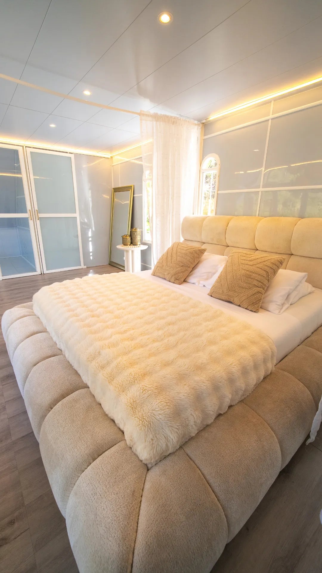 Suite Alpine White